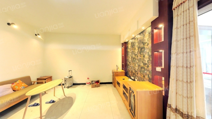 大众御湖苑二手房实景图