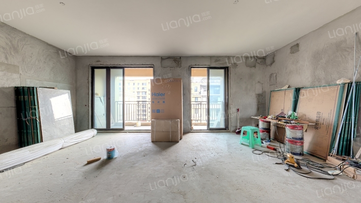 华美翡丽山三期二手房实景图