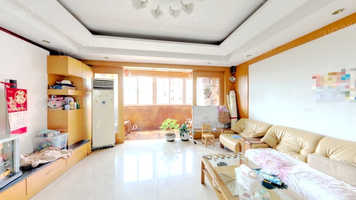 锦沧文华东区二手房实景图