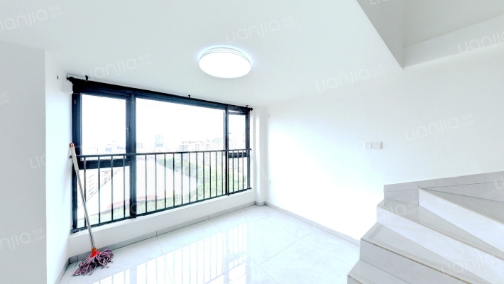 华堂城市星光二手房实景图