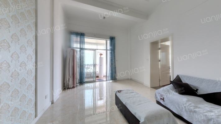 泰晤士河二手房实景图