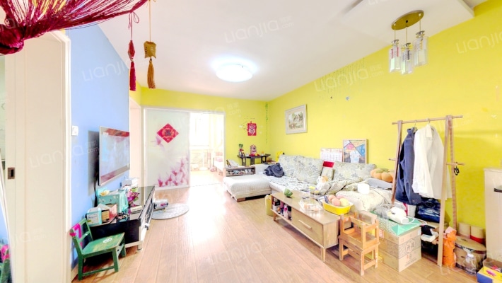 北岭山花园二手房实景图