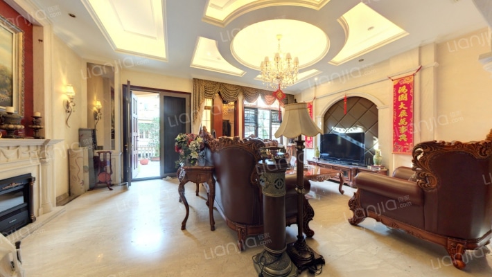 央墅蓝卡斯特二手房实景图