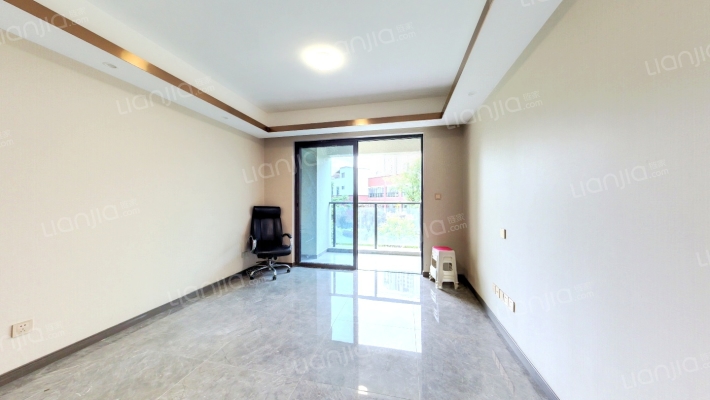 朗悦府宸园二手房实景图