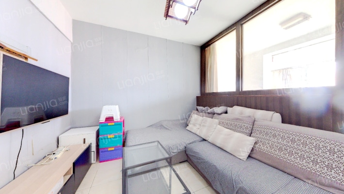 弘邦领邸二手房实景图