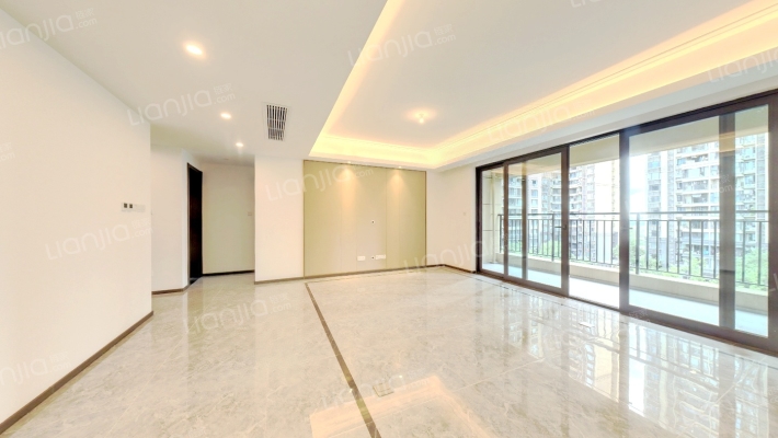 世茂城三期二手房实景图