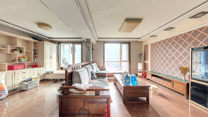 中体花园一号二手房实景图