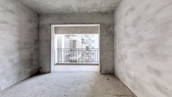 新海上花园二手房实景图