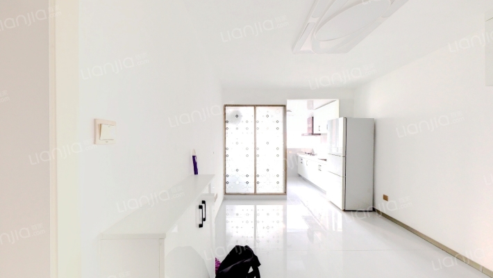 晓春社区二手房实景图