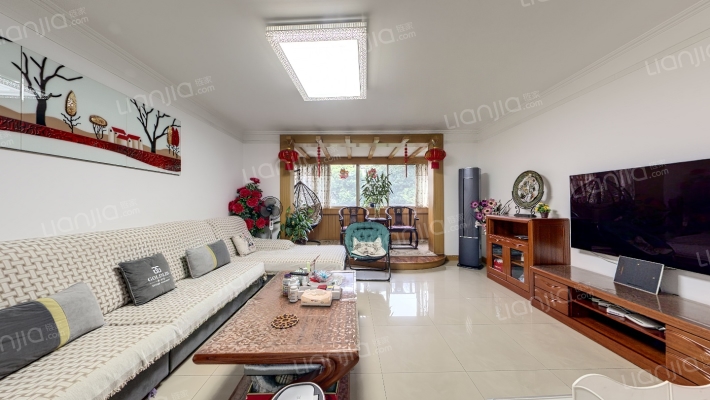 交大庭院二手房实景图