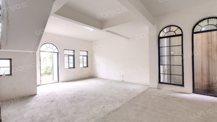 交大云堤二手房实景图