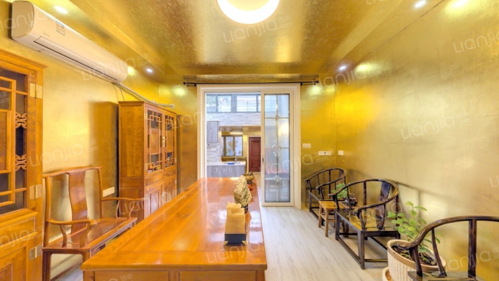 南汇路10弄二手房实景图