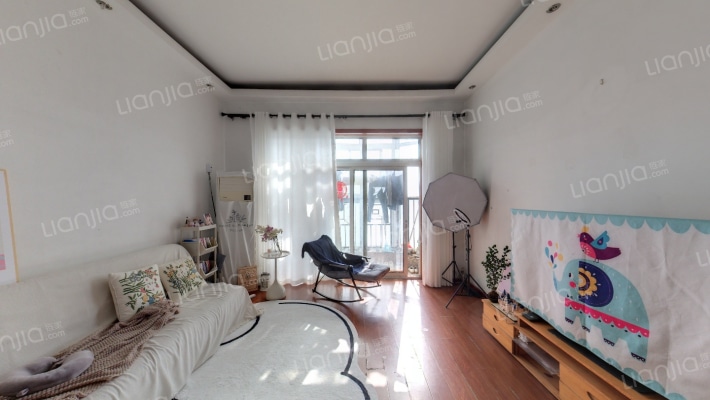 逸东花园二手房实景图