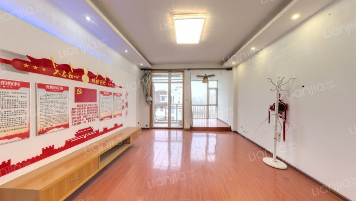 顺驰泊林一期二手房实景图