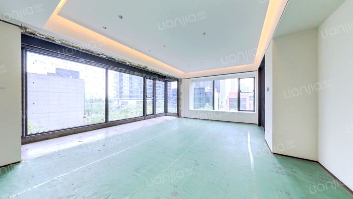 武汉长江中心二手房实景图