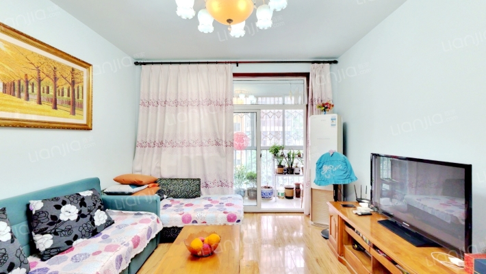 八二一小区二手房实景图