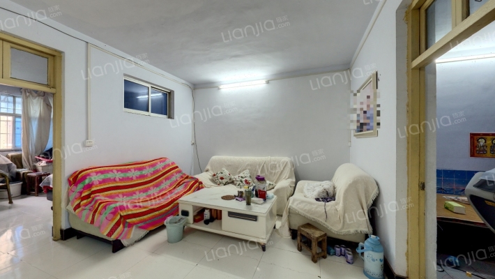 晶玻家属院二手房实景图