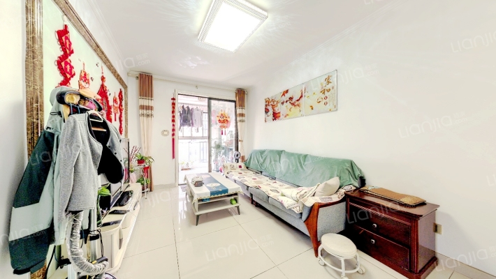 水岸豪庭二手房实景图