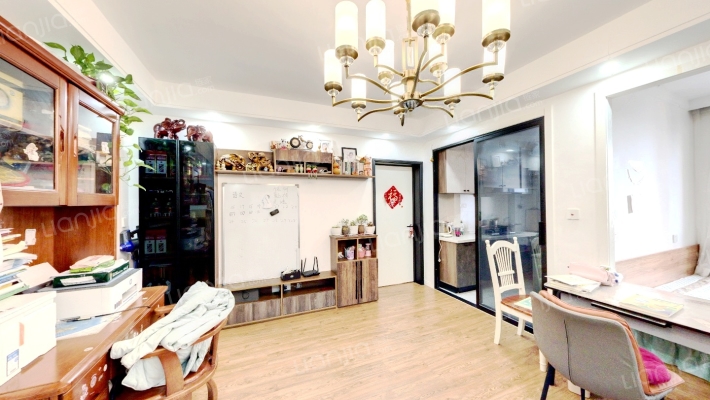 中驰国际二手房实景图