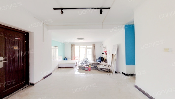 第六大街76号二手房实景图