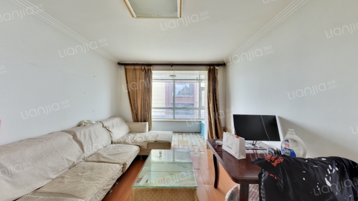 香槟小镇二手房实景图