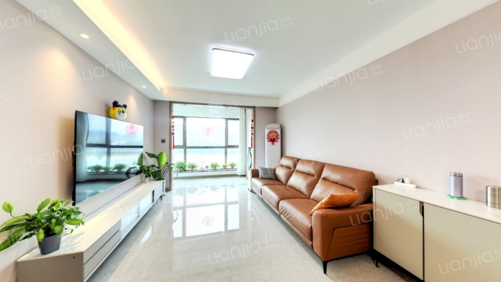 地铁万科蓝湾二手房实景图