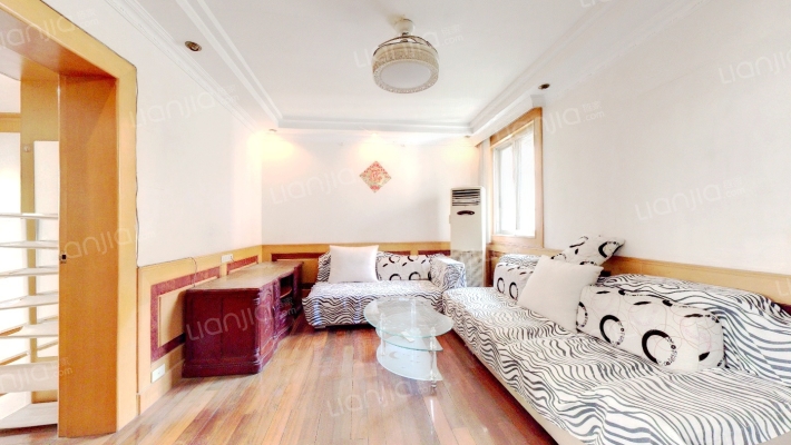 嘉富小区二手房实景图