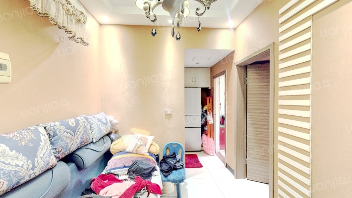 两山秀苑二手房实景图