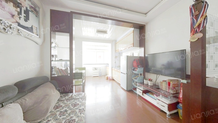 时尚雅居二手房实景图