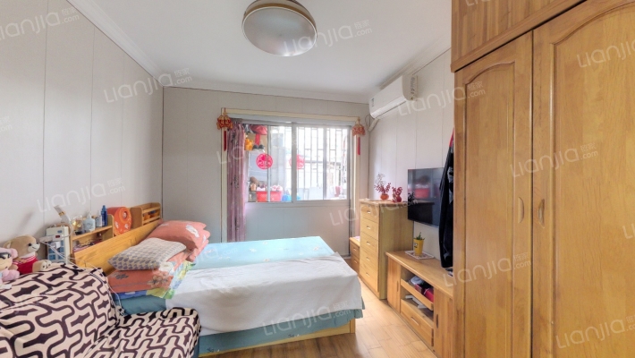 控江路680弄二手房实景图