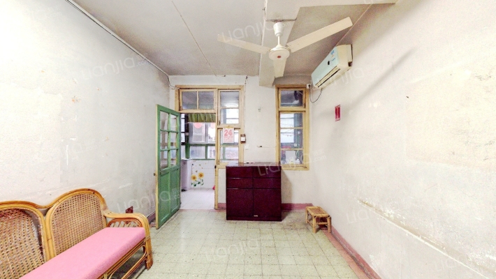 粮油公司宿舍二手房实景图