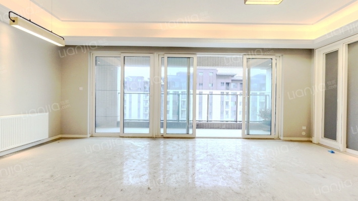 保利银杏郡二手房实景图