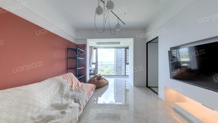 纯水岸东湖三期二手房实景图