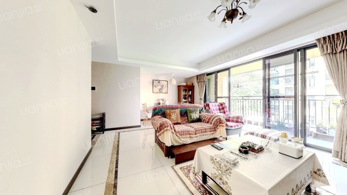 万科五龙山翡翠郡二手房实景图