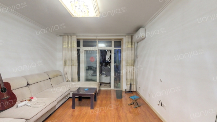 铂金府二手房实景图