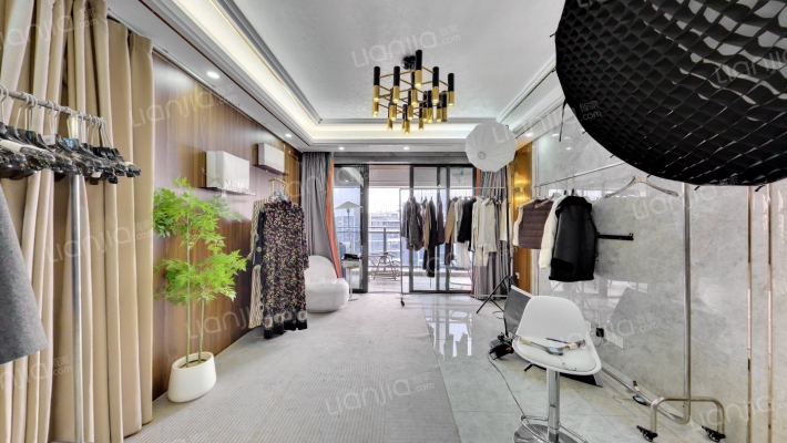 融创望江府二手房实景图