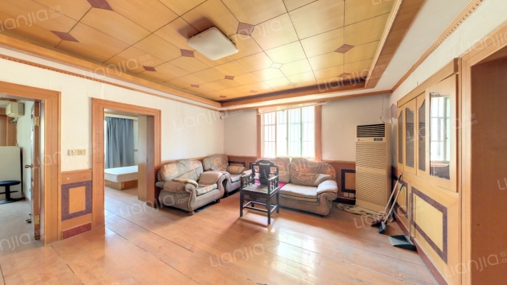 沁园新村A区二手房实景图