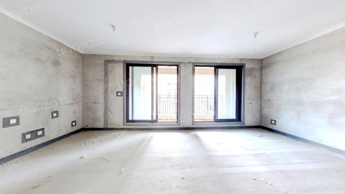 绿地澜庭二手房实景图