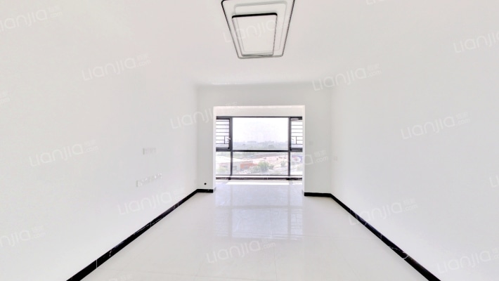 江畔明珠二手房实景图