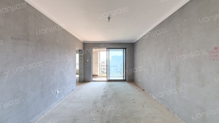 卢浮原著二手房实景图