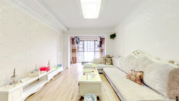 保利春天花语二手房实景图