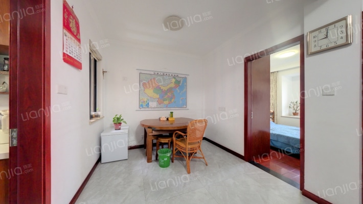 忆江南小区南区二手房实景图