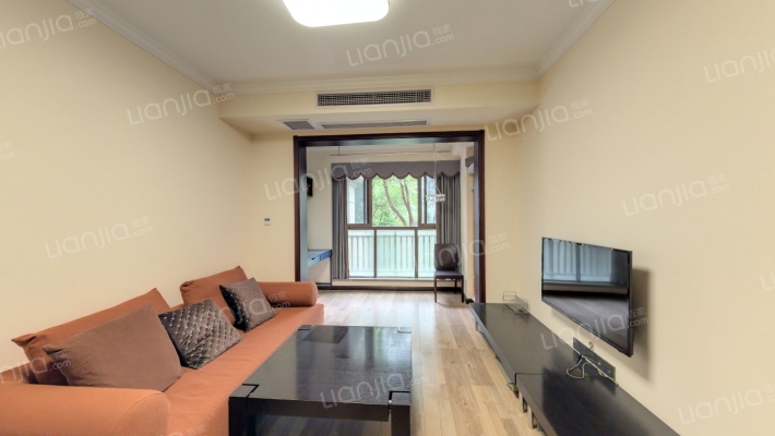 上东汇南区一组团二手房实景图