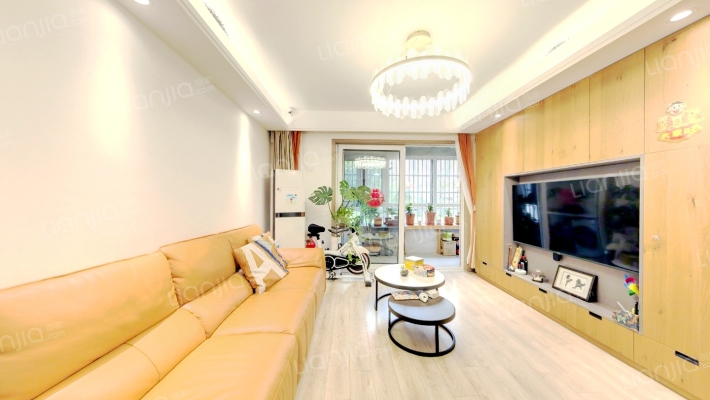 上坤海棠四季二手房实景图