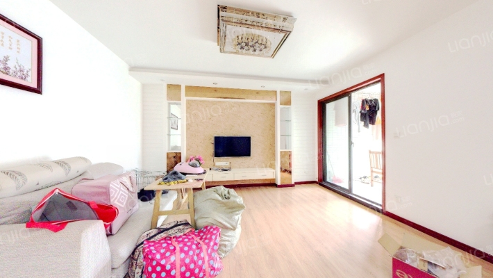 怡景江南二手房实景图