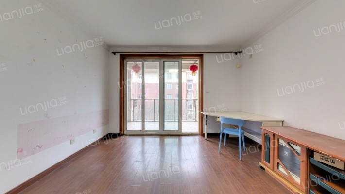 汇丰荷苑二手房实景图