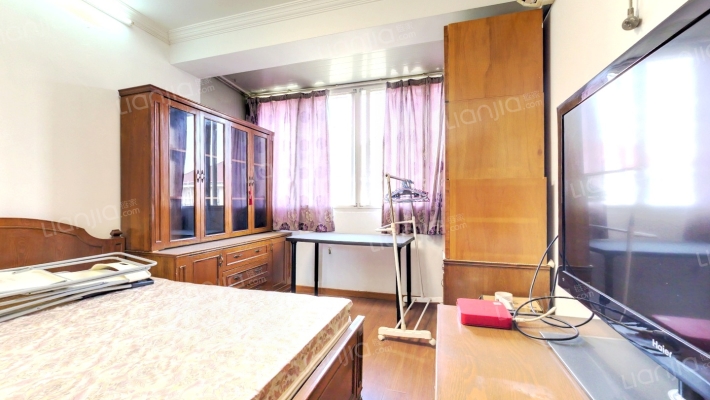 安顺路271号二手房实景图