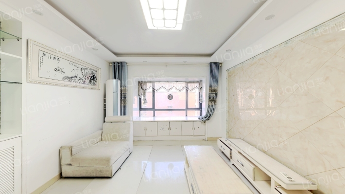 爱涛艺郡临枫二手房实景图