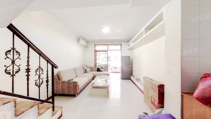 伟业财富中心二手房实景图