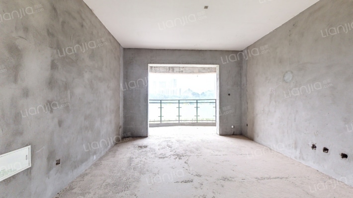 诚卓碧波豪庭二手房实景图